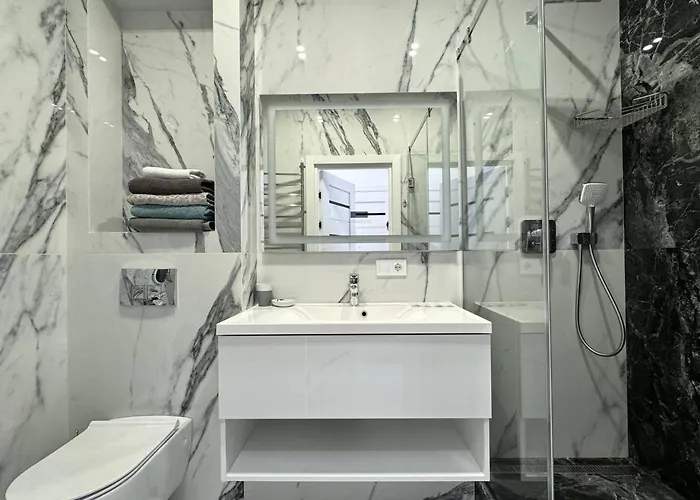 Lägenhet Kamanina 2-bedrooms Amazing Odessa